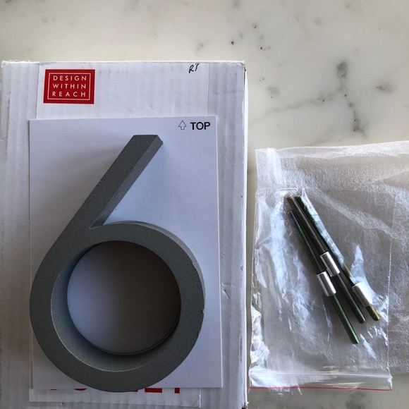 DESIGN WITHIN REACH Neutra House Number, 6 - Picture 4 of 7